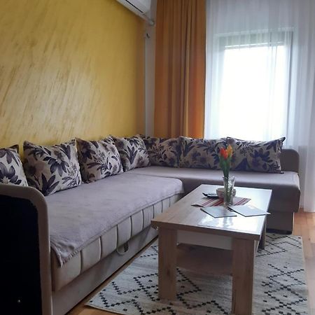 Apartman Lala Foca Extérieur photo