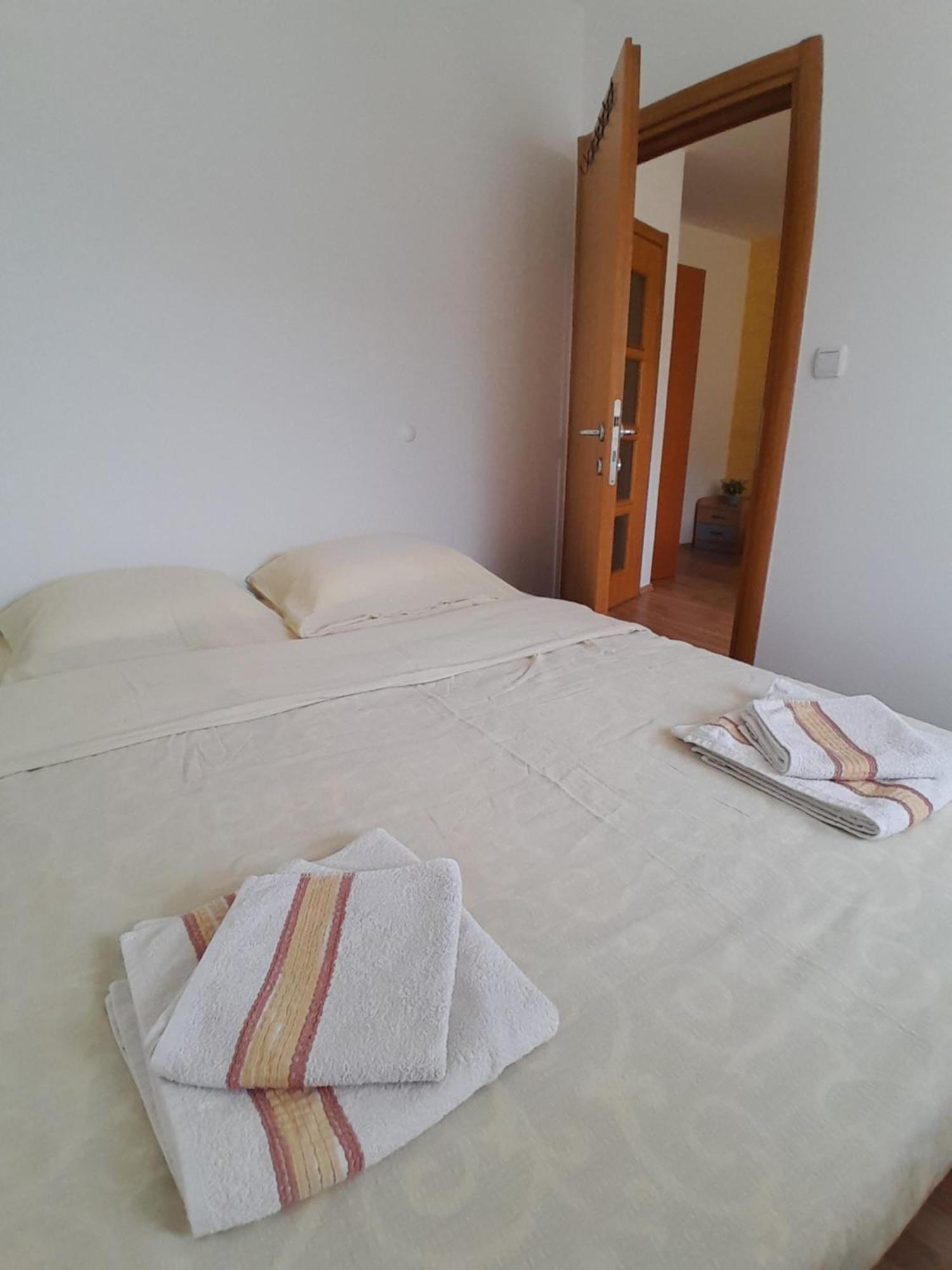 Apartman Lala Foca Extérieur photo